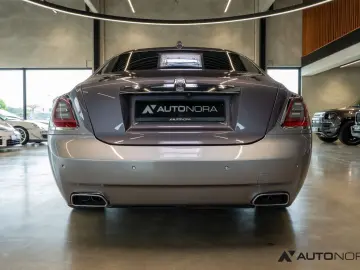 ROLLS ROYCE Ghost Two-tone Sternenhimmel Fond Entertainment