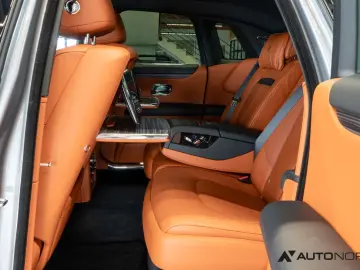 ROLLS ROYCE Ghost Two-tone Sternenhimmel Fond Entertainment