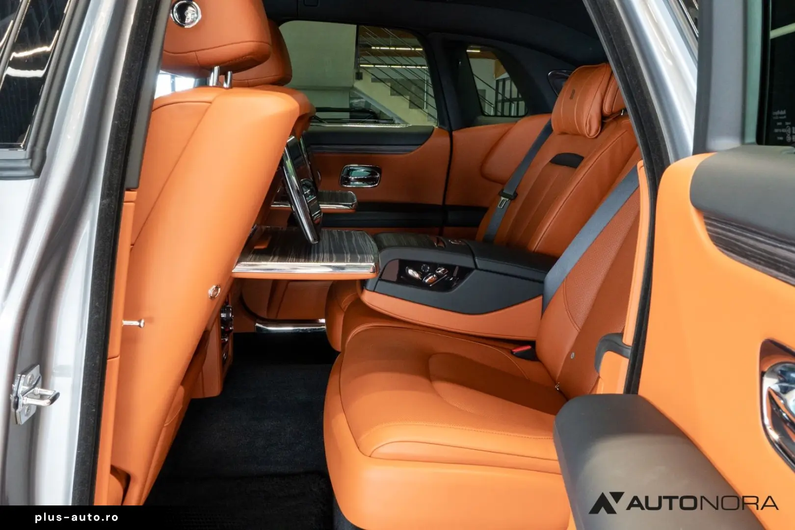 ROLLS ROYCE Ghost Two-tone Sternenhimmel Fond Entertainment