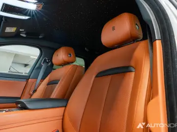 ROLLS ROYCE Ghost Two-tone Sternenhimmel Fond Entertainment