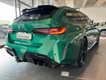 BMW M5 Plug-In Hybrid Touring xDrive Panorama Towbar