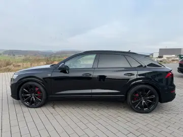 Audi Q8 50 TDI Quattro S Line - Panoramic - B&O