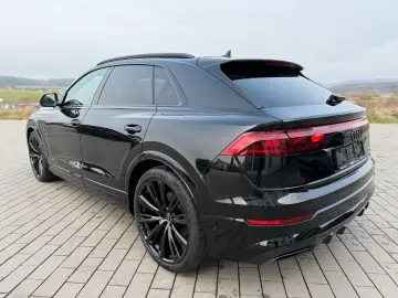 Audi Q8 50 TDI Quattro S Line - Panoramic - B&O