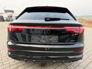 Audi Q8 50 TDI Quattro S Line - Panoramic - B&O