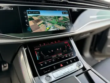 Audi Q8 50 TDI Quattro S Line - Panoramic - B&O