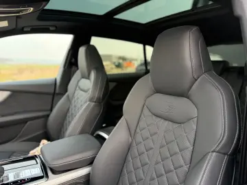 Audi Q8 50 TDI Quattro S Line - Panoramic - B&O
