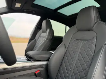 Audi Q8 50 TDI Quattro S Line - Panoramic - B&O