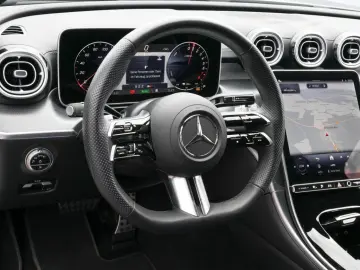 MERCEDES-BENZ C 300 e AMG-Sport Burm Memo Night Ambi…