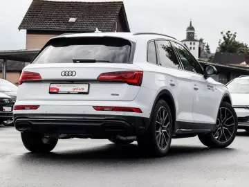 AUDI Q5 50 TFSI e S-Line Luft AHK Matrix