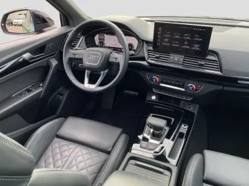 AUDI Q5 55TFSIe quattro S line S-trc Virtual Matrix C