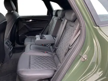 AUDI Q5 55TFSIe quattro S line S-trc Virtual Matrix C