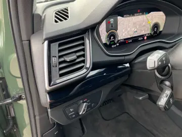 AUDI Q5 55TFSIe quattro S line S-trc Virtual Matrix C