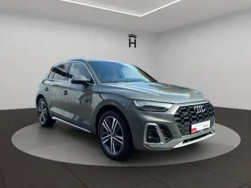 AUDI Q5 55 TFSIe qu. S line Matrix AHK ACC Kamera