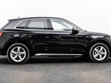 AUDI Q5 50TFSIe Q 2x S LINE MATRIX KAMERA DSP CARPLAY
