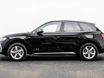 AUDI Q5 50TFSIe Q 2x S LINE MATRIX KAMERA DSP CARPLAY