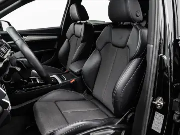 AUDI Q5 50TFSIe Q 2x S LINE MATRIX KAMERA DSP CARPLAY