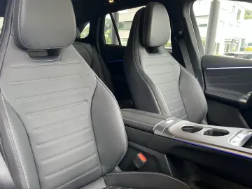 Mercedes-Benz GLC 400 EQ NEW MODEL 4M AMG Hyperscreen Burm3D