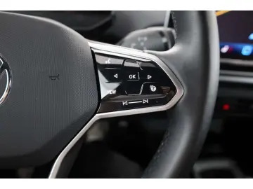 VW ID.4 Pure 55kWh NAV LED RFK ACC W-Pumpe Kessy SH