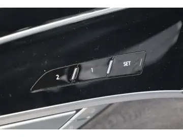 AUDI A8 50 TDI S-Line qu AHK VC B&O LED Head-up Pano