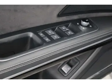 AUDI A8 50 TDI S-Line qu AHK VC B&O LED Head-up Pano