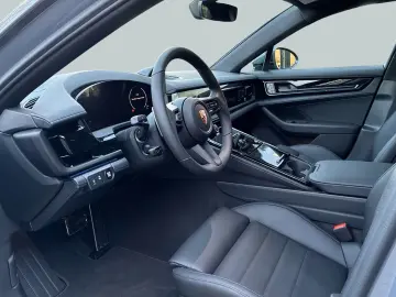 Porsche Panamera 4 E-Hybrid