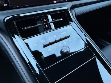 Porsche Panamera 4 E-Hybrid