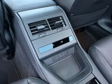 Porsche Panamera 4 E-Hybrid