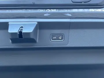 Porsche Panamera 4 E-Hybrid