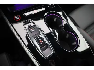 AUDI A5 Limousine e-hybrid quattro S line B&O HUD LED