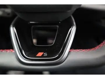 AUDI A5 Limousine e-hybrid quattro S line B&O HUD LED