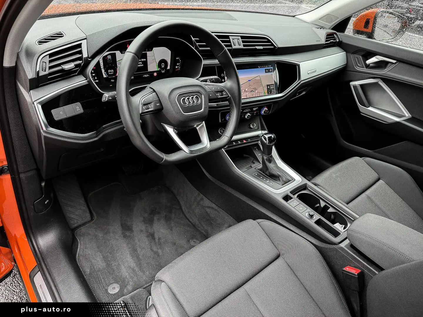 AUDI Q3 35TFSI S line ACC AHK Navi  Kam 19Zoll