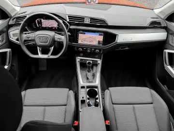 AUDI Q3 35TFSI S line ACC AHK Navi  Kam 19Zoll