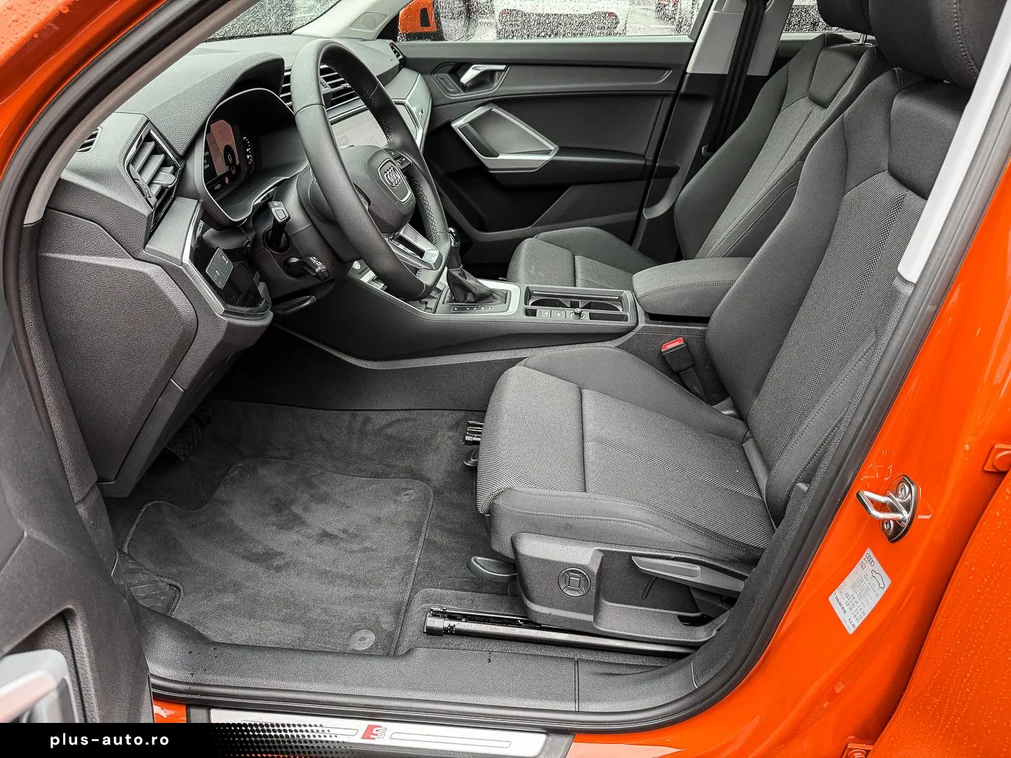 AUDI Q3 35TFSI S line ACC AHK Navi  Kam 19Zoll