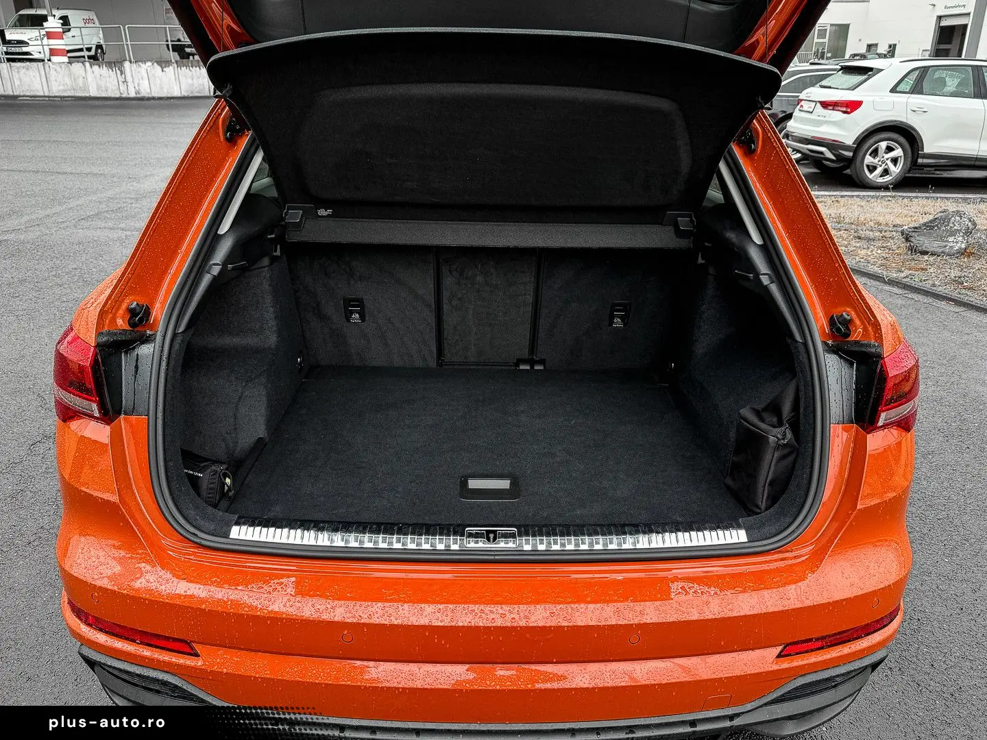 AUDI Q3 35TFSI S line ACC AHK Navi  Kam 19Zoll