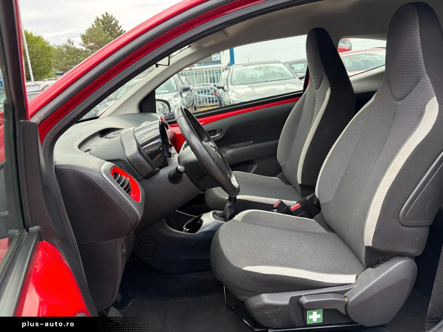 TOYOTA Aygo AYGO x-play ERSTE HAND BT TEMPOMAT