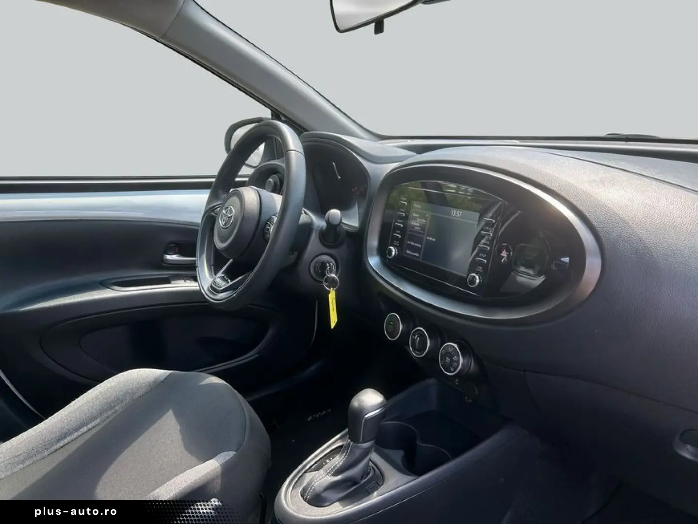 TOYOTA Aygo X S-CVT Play  Allwetter