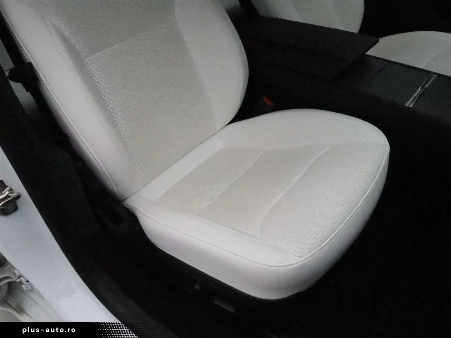 TESLA Model 3 Highland RWD 99% SoH [ LFP ACCU HW4 WIT