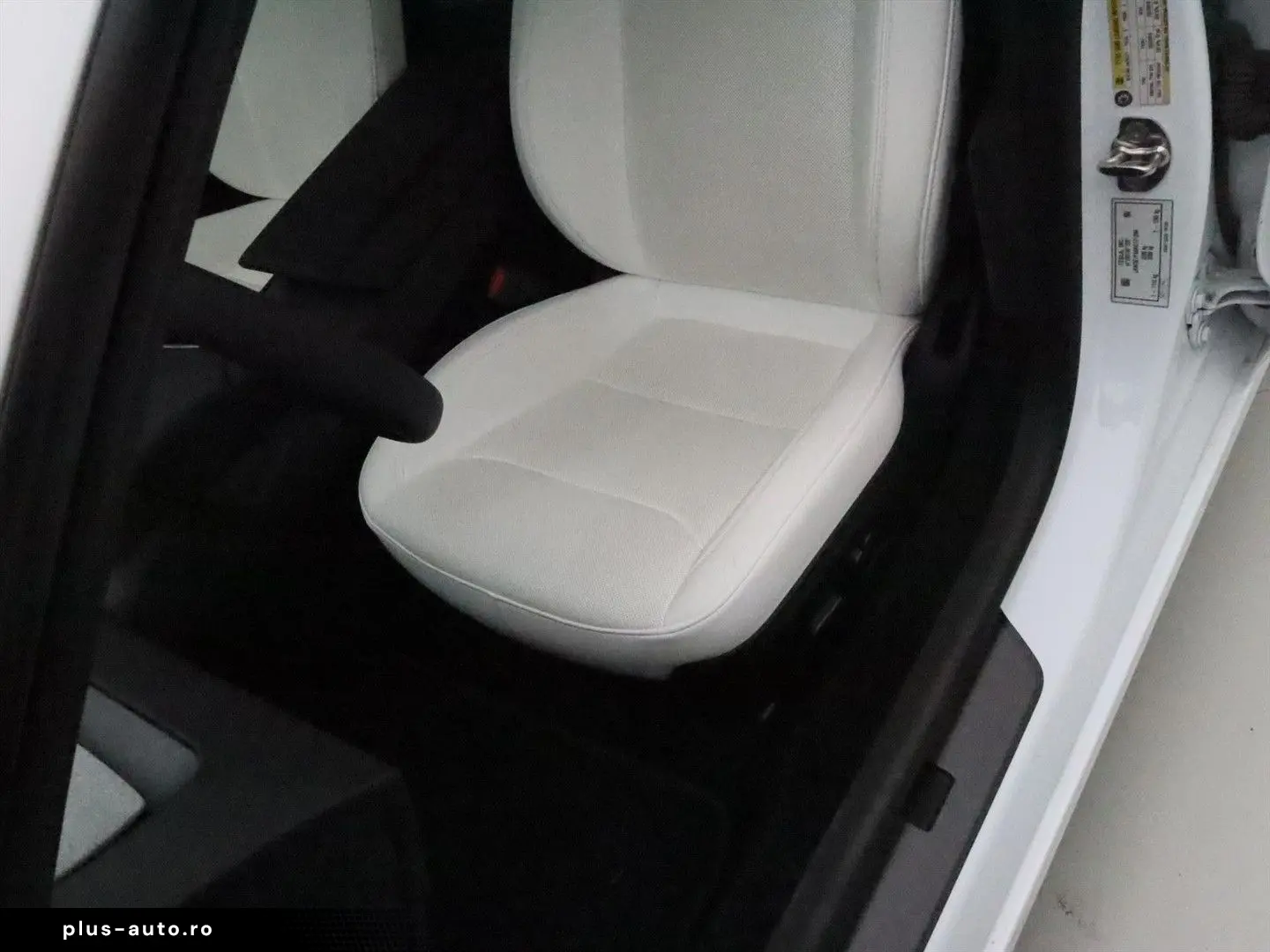 TESLA Model 3 Highland RWD 99% SoH [ LFP ACCU HW4 WIT