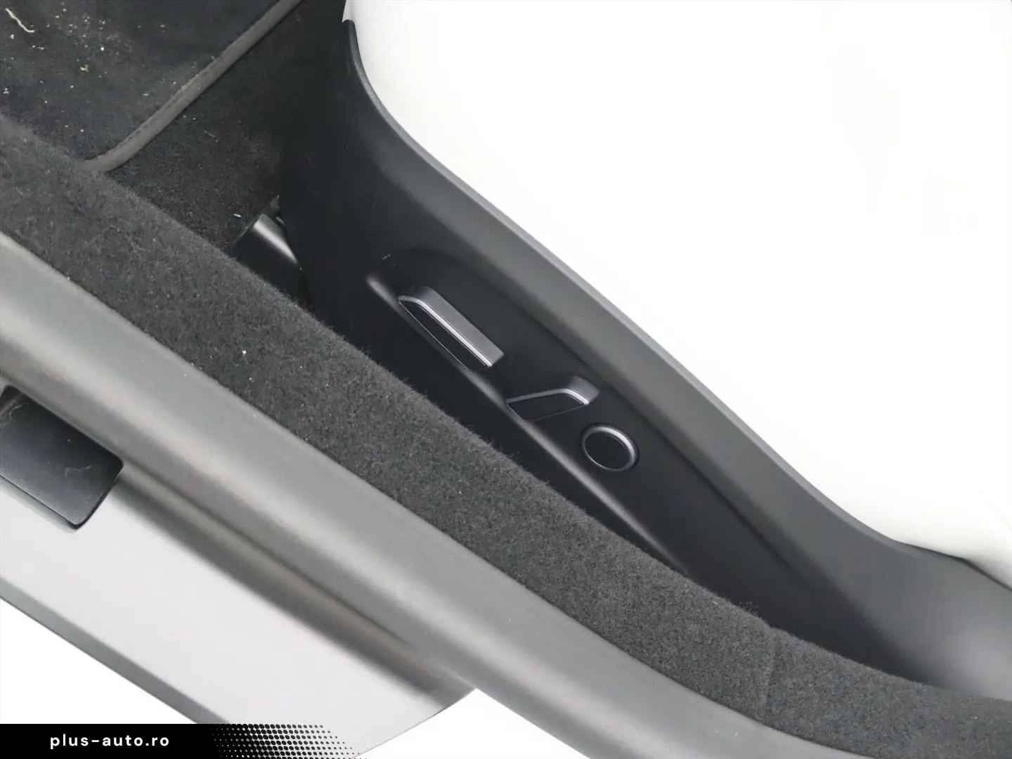 TESLA Model 3 Highland RWD 99% SoH [ LFP ACCU HW4 WIT