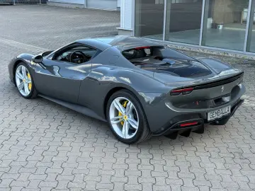 FERRARI 296 GTB  JBL  LIFT  DEUTSCHES FZG AUS 1. HAND