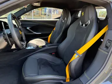 FERRARI 296 GTB  JBL  LIFT  DEUTSCHES FZG AUS 1. HAND