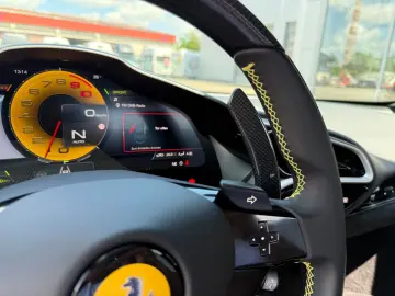 FERRARI 296 GTB  JBL  LIFT  DEUTSCHES FZG AUS 1. HAND