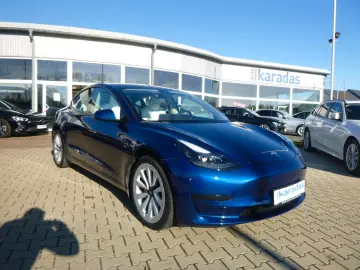TESLA Model 3 Standard RWD  Autopilot Glasdach