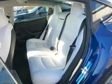 TESLA Model 3 Standard RWD  Autopilot Glasdach