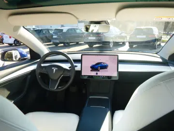 TESLA Model 3 Standard RWD  Autopilot Glasdach