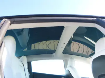 TESLA Model 3 Standard RWD  Autopilot Glasdach