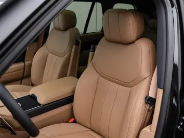 Land Rover Range Rover P460e - Meridian - HUD