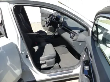 TOYOTA C-HR 1.8 VVT-i Hybrid TeamD Navi LED PDC SHZ Alu