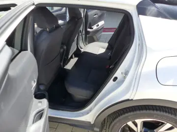 TOYOTA C-HR 1.8 VVT-i Hybrid TeamD Navi LED PDC SHZ Alu