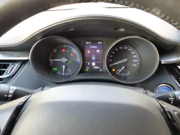 TOYOTA C-HR 1.8 VVT-i Hybrid TeamD Navi LED PDC SHZ Alu